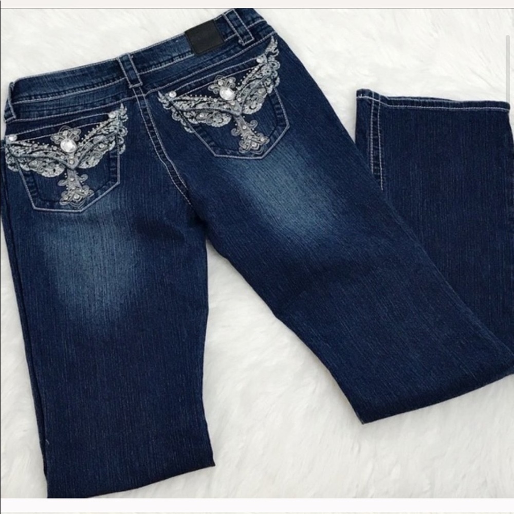 Grace in LA Sz 27 Bedazzled Cross Wings Jeans